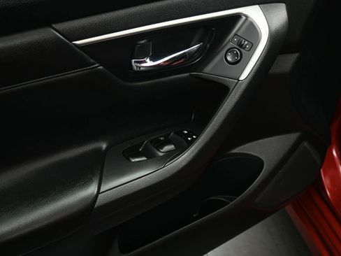 Used 2015 Nissan Altima 2.5 S w/ Power Driver Seat Package image 9