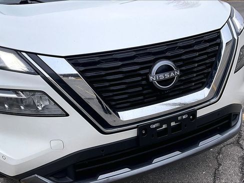 Used 2023 Nissan Rogue SL w/ SL Premium Package image 28