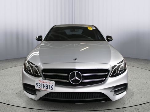 Used 2018 Mercedes-Benz E 300 image 2