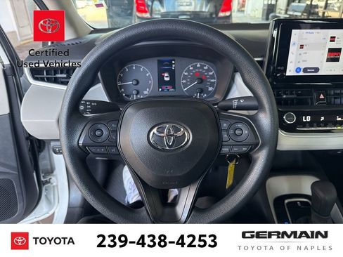 Used 2025 Toyota Corolla LE image 18