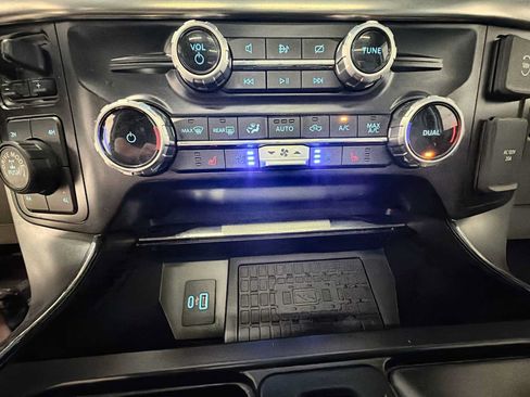 Used 2023 Ford F150 Lariat w/ Equipment Group 502A High AWD/4WD image 17