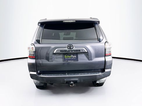 Used 2020 Toyota 4Runner SR5 Premium image 7