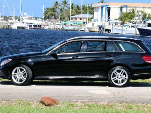 Used 2014 Mercedes-Benz E 350 4MATIC Wagon image 7