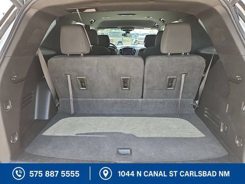 Used 2023 Chevrolet Traverse LT AWD/4WD image 10