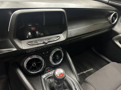 Used 2017 Chevrolet Camaro SS RWD image 40