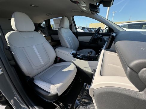 New 2026 Hyundai Tucson SEL image 14