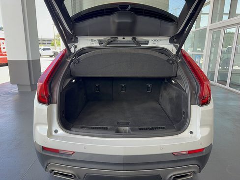 Used 2023 Cadillac XT4 Premium Luxury w/ Technology Package FWD image 7