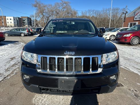 Used 2012 Jeep Grand Cherokee Laredo image 2