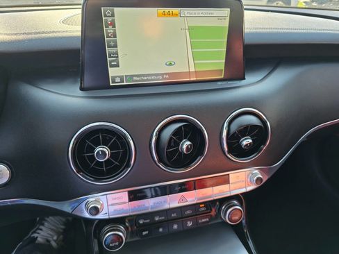 Used 2018 Kia Stinger GT1 image 18