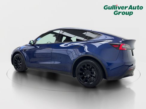 Used 2021 Tesla Model Y Long Range AWD/4WD image 4