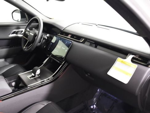 New 2026 Land Rover Range Rover Velar Dynamic SE AWD/4WD image 19