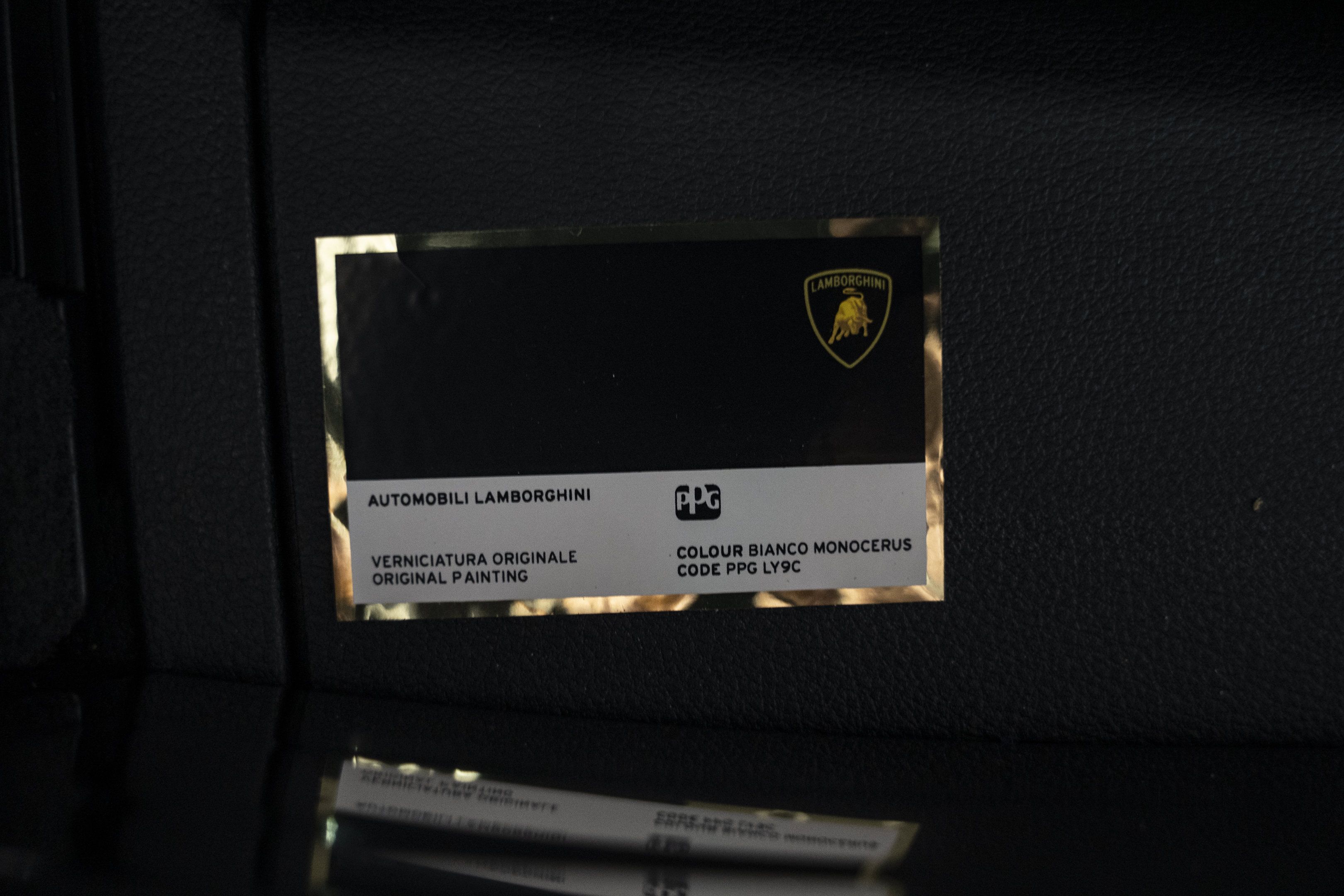 Used 2022 Lamborghini Urus AWD/4WD image 54