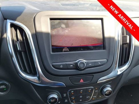 Used 2021 Chevrolet Equinox LT FWD image 9