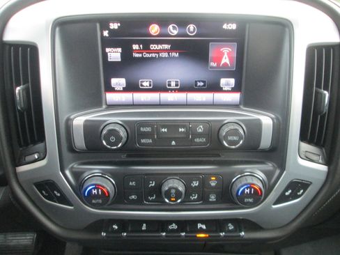 Used 2014 GMC Sierra 1500 SLE image 15