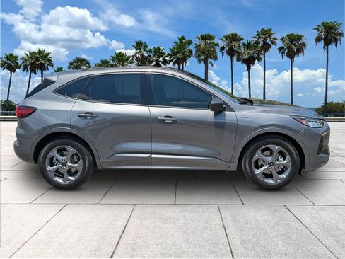 Certified 2023 Ford Escape ST-Line w/ Tech Pack #1 FWD image 9