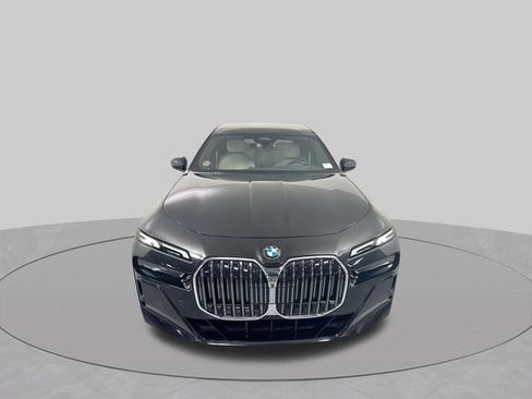 Used 2024 BMW 760i xDrive w/ Premium Package AWD/4WD image 25