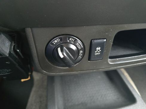 Used 2015 Nissan Xterra S w/ Value Package AWD/4WD image 16