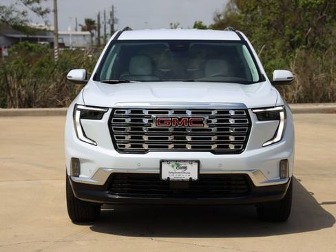 New 2026 GMC Acadia Denali w/ Super Cruise Package image 2