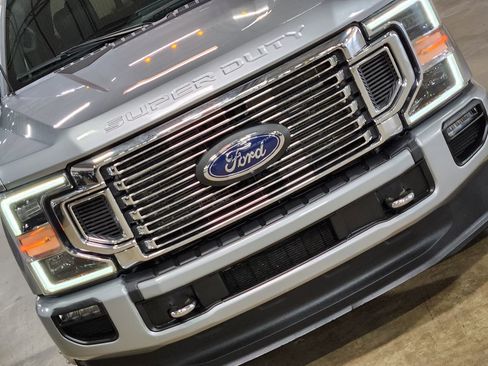 Used 2022 Ford F350 Platinum image 19