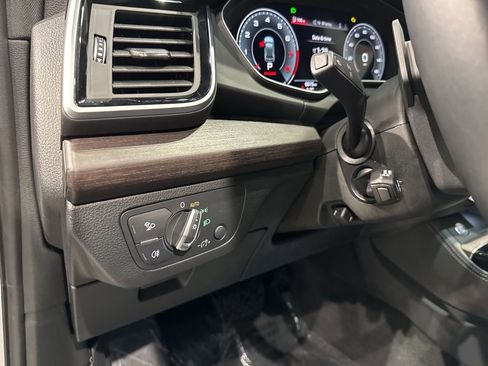 Used 2024 Audi Q5 2.0T Premium Plus image 17