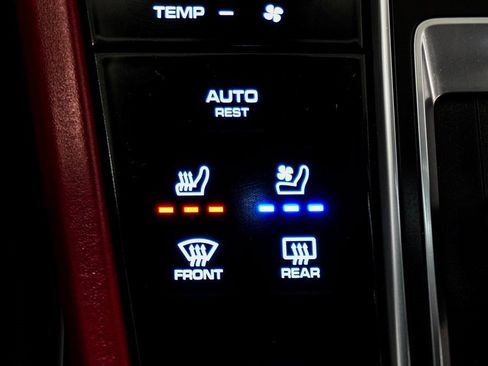 Used 2021 Porsche Cayenne Turbo image 52