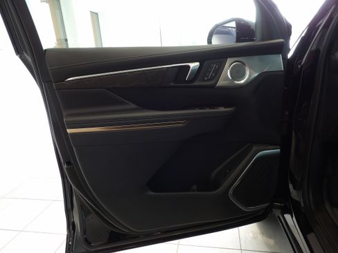 Used 2025 Buick Enclave Avenir w/ Super Cruise Package image 15