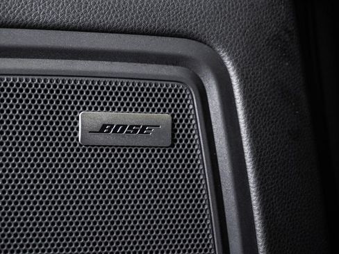 Certified 2026 Porsche Macan AWD/4WD image 27