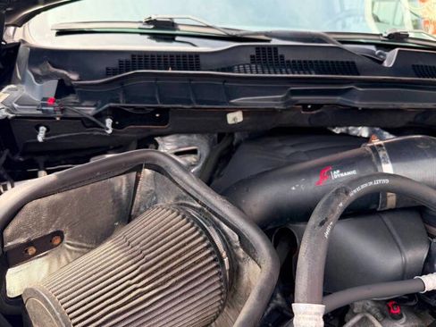 Used 2017 RAM 1500 Express w/ Express Value Package AWD/4WD image 38