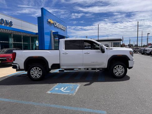 Used 2020 GMC Sierra 2500 Denali w/ Denali Ultimate Package AWD/4WD image 8