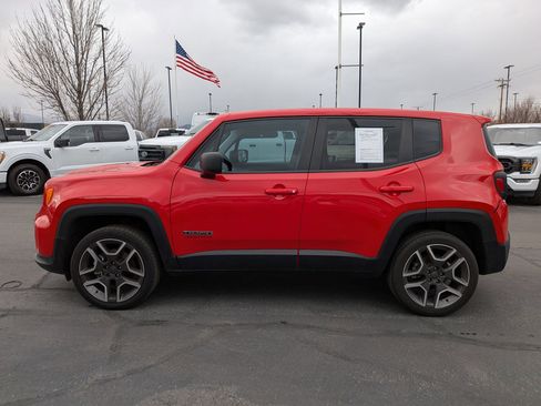 Used 2021 Jeep Renegade Sport image 9