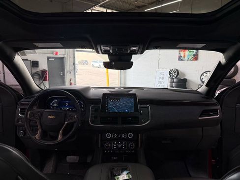 Used 2024 Chevrolet Suburban High Country image 27