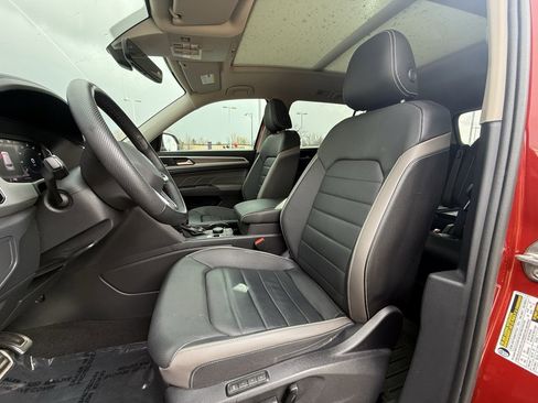 Used 2023 Volkswagen Atlas SEL Premium image 10