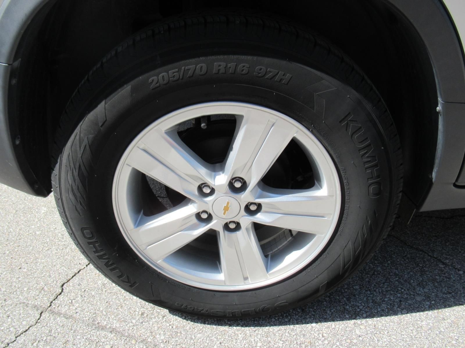 Used 2020 Chevrolet Trax LT w/ LT Convenience Package FWD image 8