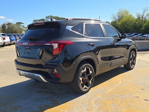 New 2026 Kia Seltos EX FWD image 8