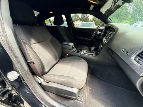Used 2022 Dodge Charger SXT w/ Blacktop Package RWD image 23