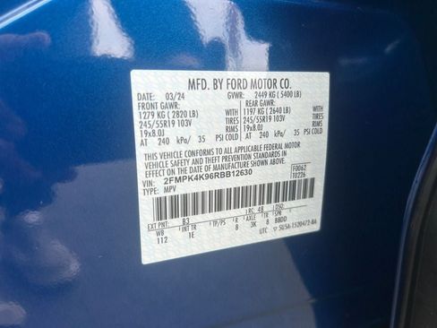 Used 2024 Ford Edge Titanium w/ Equipment Group 301A AWD/4WD image 32