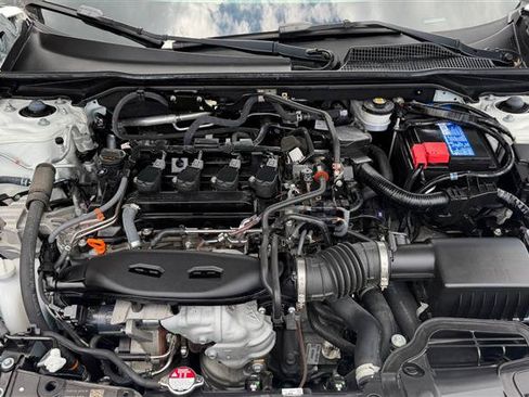 Used 2024 Honda Civic Touring image 9