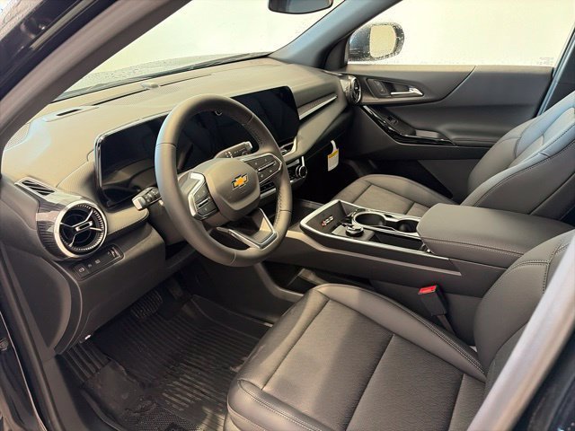 New 2027 Chevrolet Equinox LT w/ Convenience Package II FWD image 8