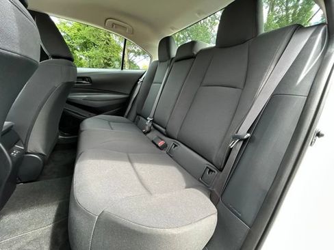 Used 2023 Toyota Corolla LE w/ LE Convenience Package FWD image 31