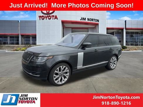 Used 2018 Land Rover Range Rover HSE image 3