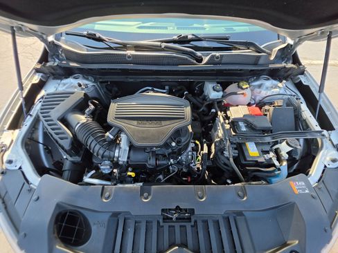 Used 2022 Chevrolet Blazer LT AWD/4WD image 11