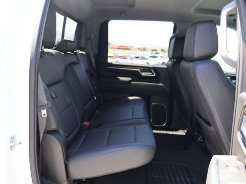 Used 2025 Chevrolet Silverado 3500 LT w/ Safety Package AWD/4WD image 30