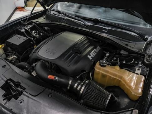 Used 2017 Dodge Charger R/T RWD image 49