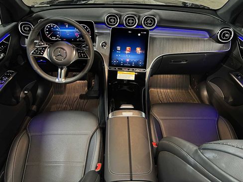 Used 2026 Mercedes-Benz GLC 300 4MATIC image 40