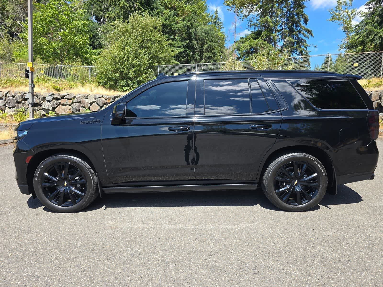 Used 2023 Chevrolet Tahoe High Country w/ Advanced Technology Package AWD/4WD image 3
