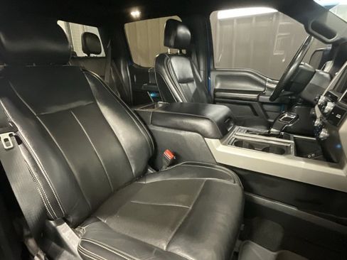 Used 2019 Ford F150 Lariat w/ Equipment Group 502A Luxury image 13