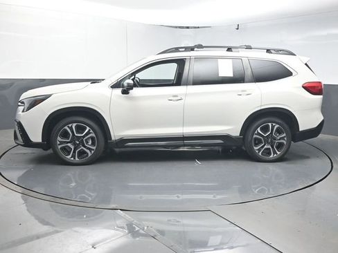 Used 2023 Subaru Ascent Limited w/ Technology Package image 5