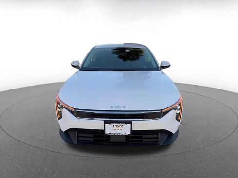Used 2025 Kia K4 LXS image 4