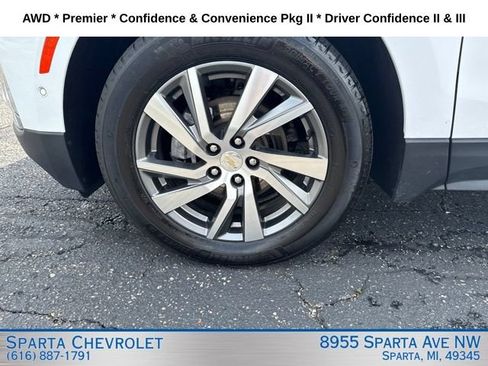 Used 2024 Chevrolet Equinox Premier AWD/4WD image 9