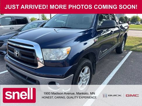 Used 2013 Toyota Tundra 4x4 Double Cab w/ SR5 Pkg image 1